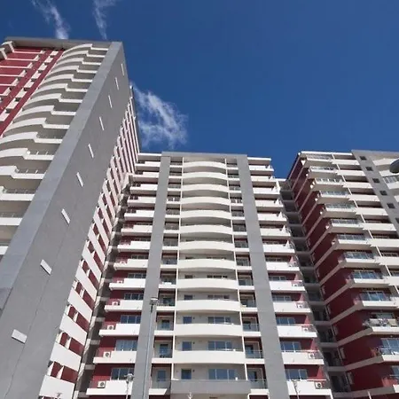 Malachite Urban Gem - Skyline Terrace Oasis Appartement Boekarest