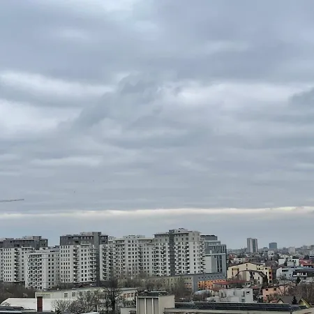 Malachite Urban Gem - Skyline Terrace Oasis *