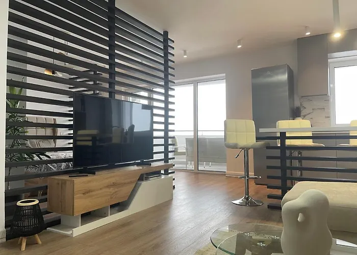 Malachite Urban Gem - Skyline Terrace Oasis * 부쿠레슈티