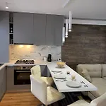 Malachite Urban Gem - Skyline Terrace Oasis * 布加勒斯特