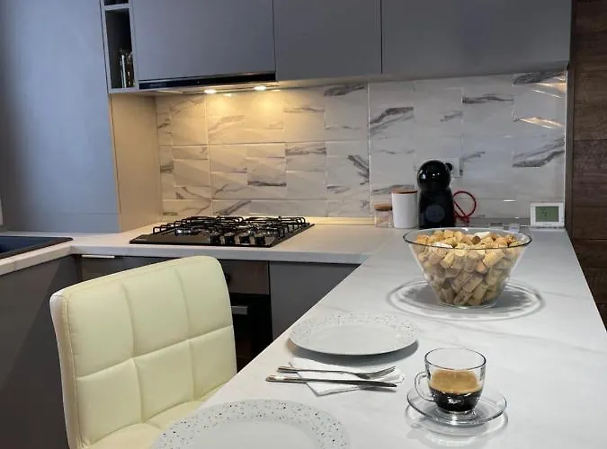 Malachite Urban Gem - Skyline Terrace Oasis * בוקרשט